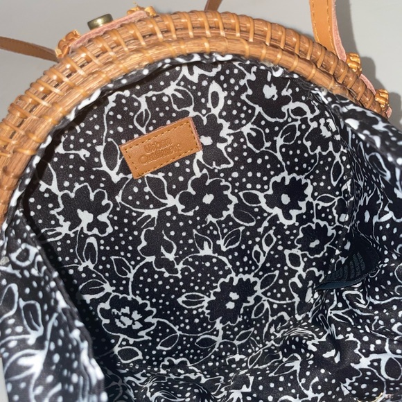 Wicker Urban Outfitters Circle Purse - Picture 4 of 5